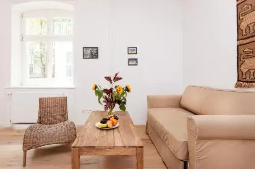 Lofty Torstr Apartments, 4 unique units from 1-3 bedrooms in Mitte, ideal for families & groups, from 2 up to 8 Guests