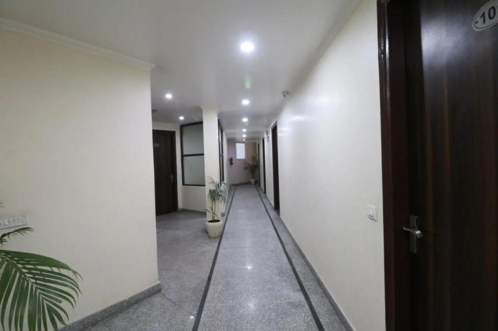 Hotel Park Suites At Airport