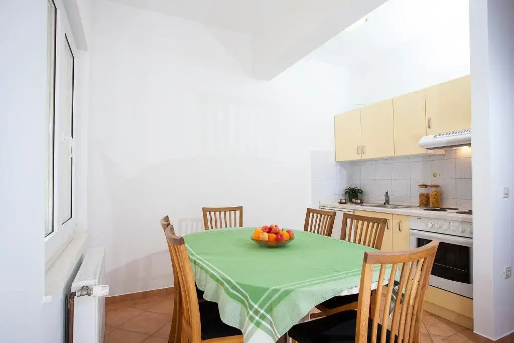 Apartment Mileta