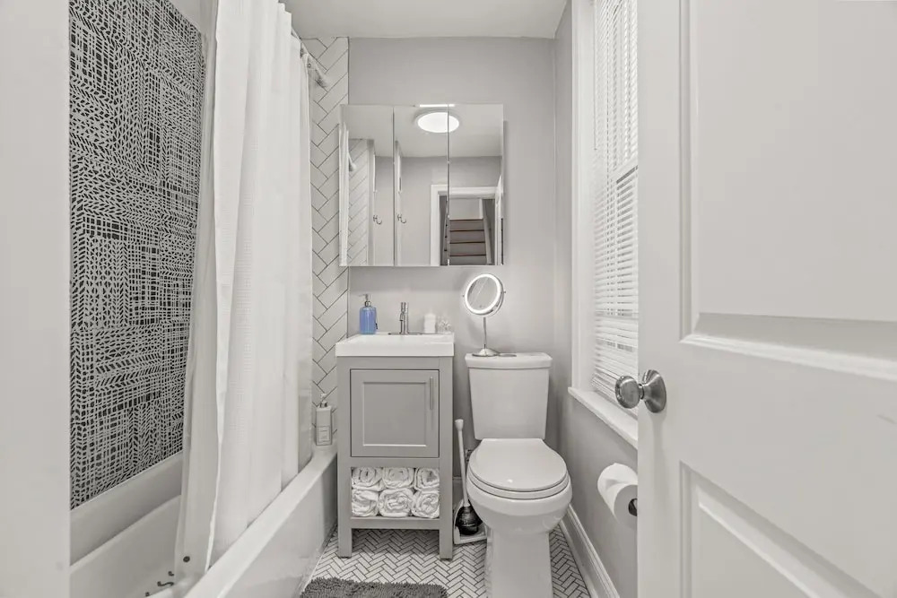 Spacious & Central Getaway Queen Beds
