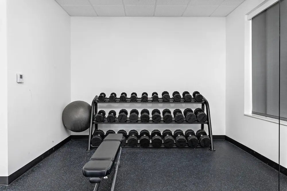 Holiday Inn Express Kansas City North - Parkville by IHG