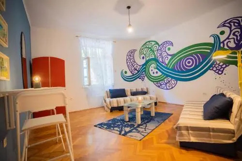 Apartment Sole Macula