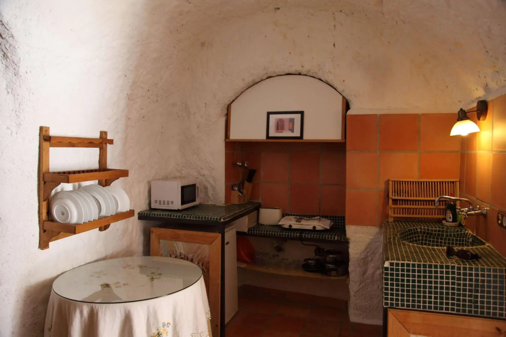 Casas Cueva y Cortijo La Tala en Guadix