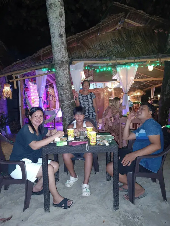 The Beach House Bucana Homestay