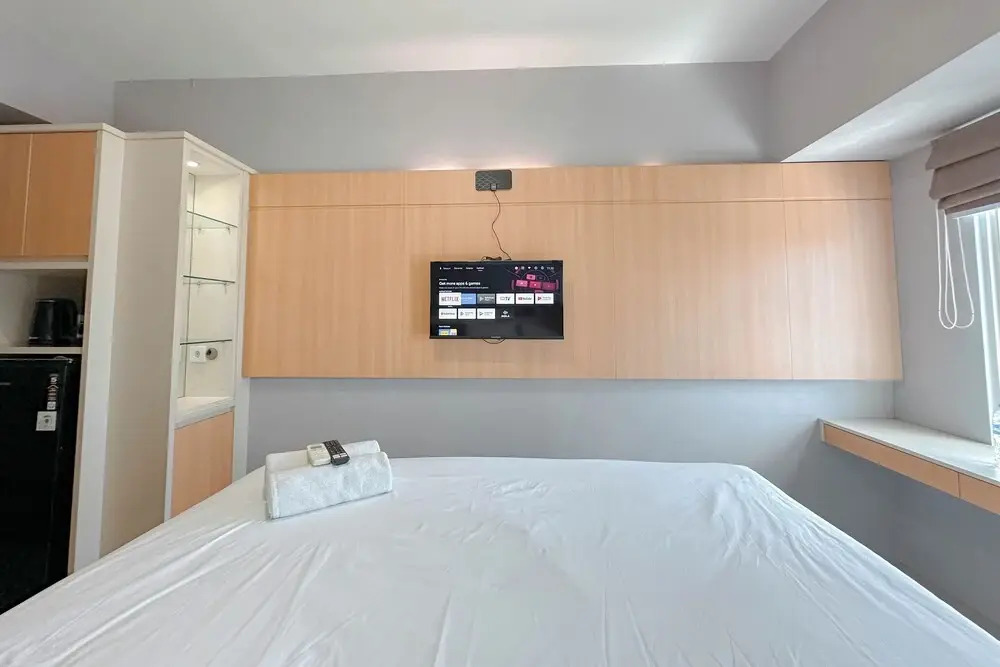 Pleasant and Restful Studio at Orchard Supermall Mansion Apartment