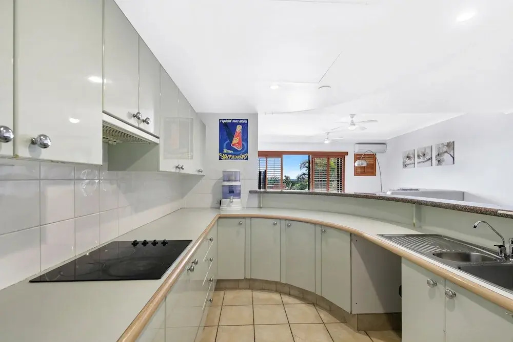 Stunning Ocean Views - Large 3 Bedroom