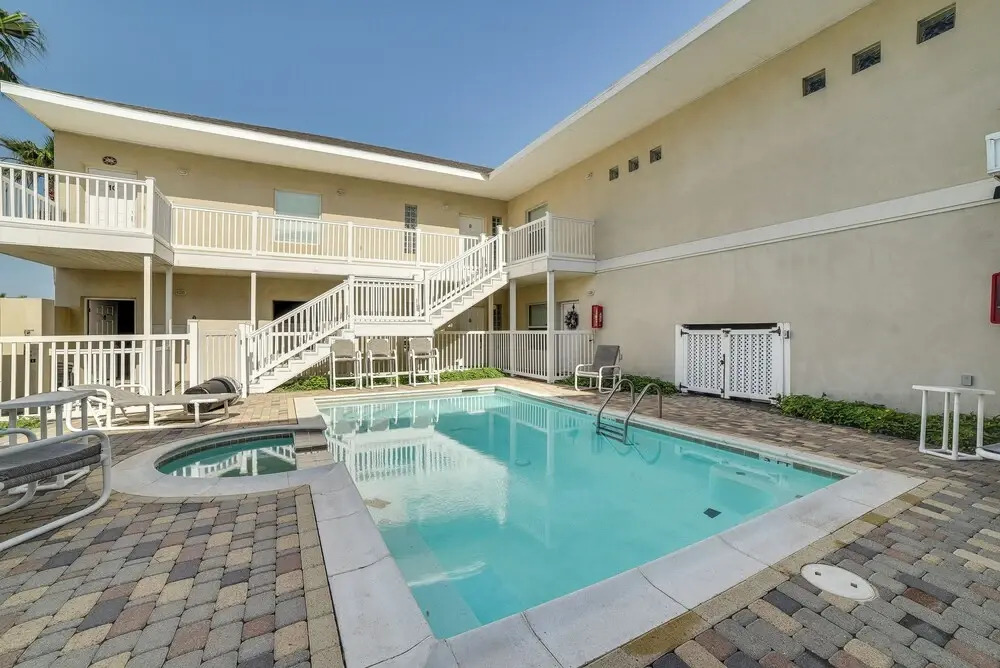 Modern Island Condo w/ Pool: Steps to the Beach!