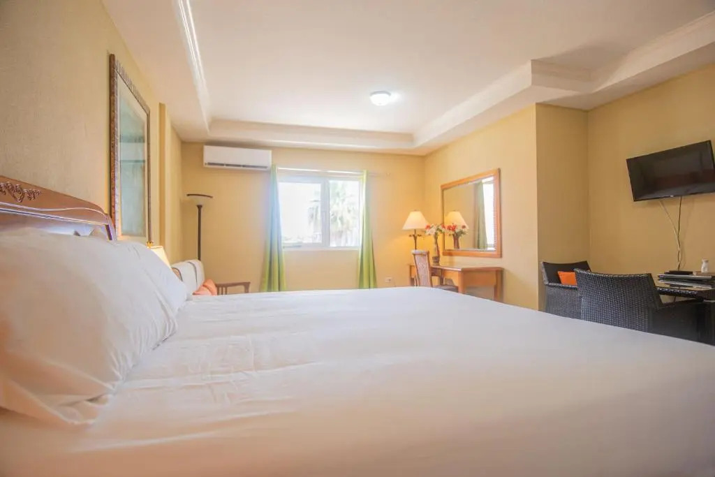 Bay Harbor Luxury 1 bedroom apartments
