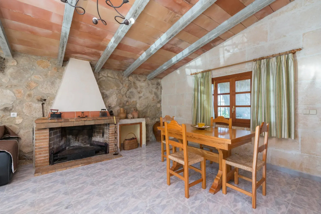 SON GUAL - Apartment with private pool in Inca. Free WiFi