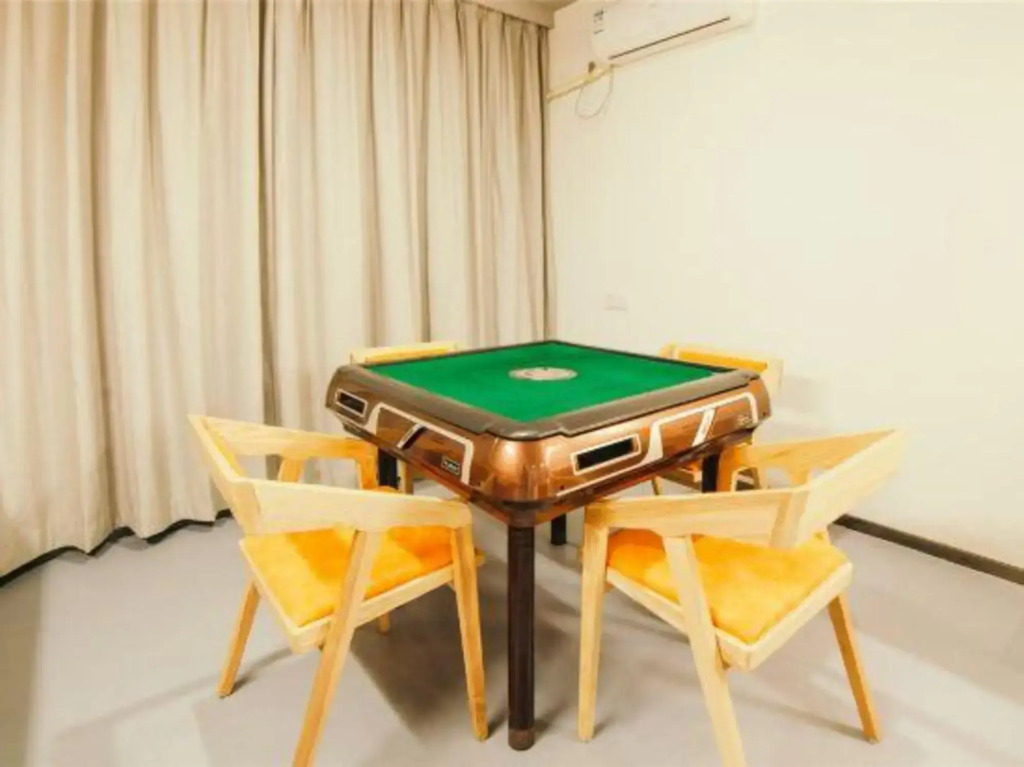 Youmihaoyoung Hotel (Wulingge Pedestrian Street)