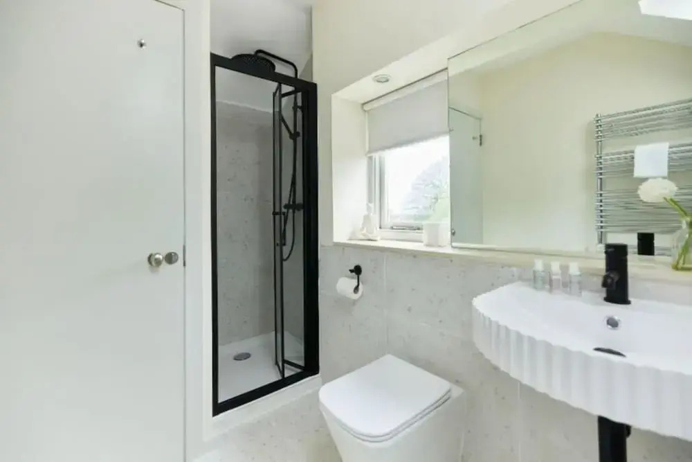 The Brimmington Park Escape - Lovely 3BDR House with Study Room + Garden