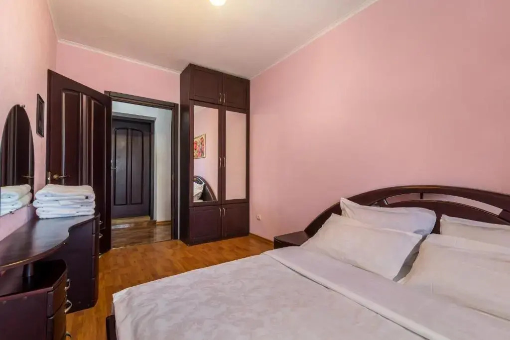 Lux 3-bedroom Most City area