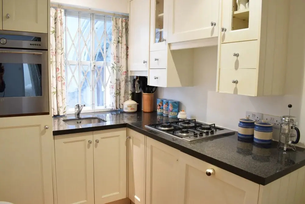 Chelsea 2 Bedroom Apartment With Patio