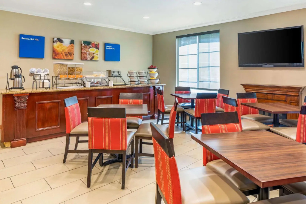 Comfort Inn & Suites Lancaster Antelope Valley