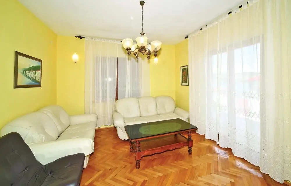Beautiful Apartment in Mastrinka With Wifi and 2 Bedrooms