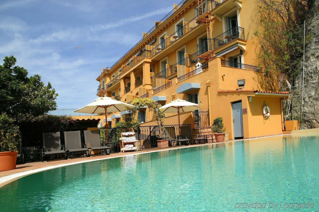 Hôtel La Pérouse Nice Baie des Anges