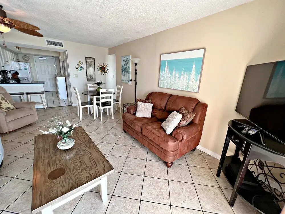 Surf Side Shores 1405 by RedAwning