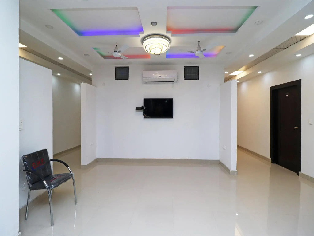 OYO 28849 Hotel Sunshine