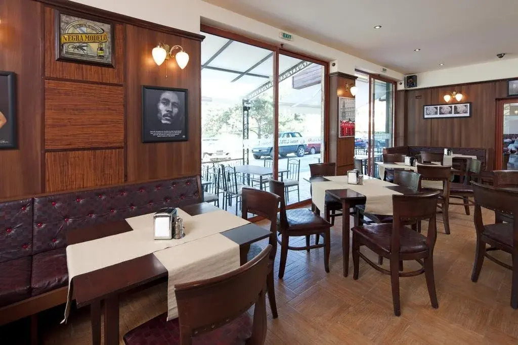 Hotel Lira