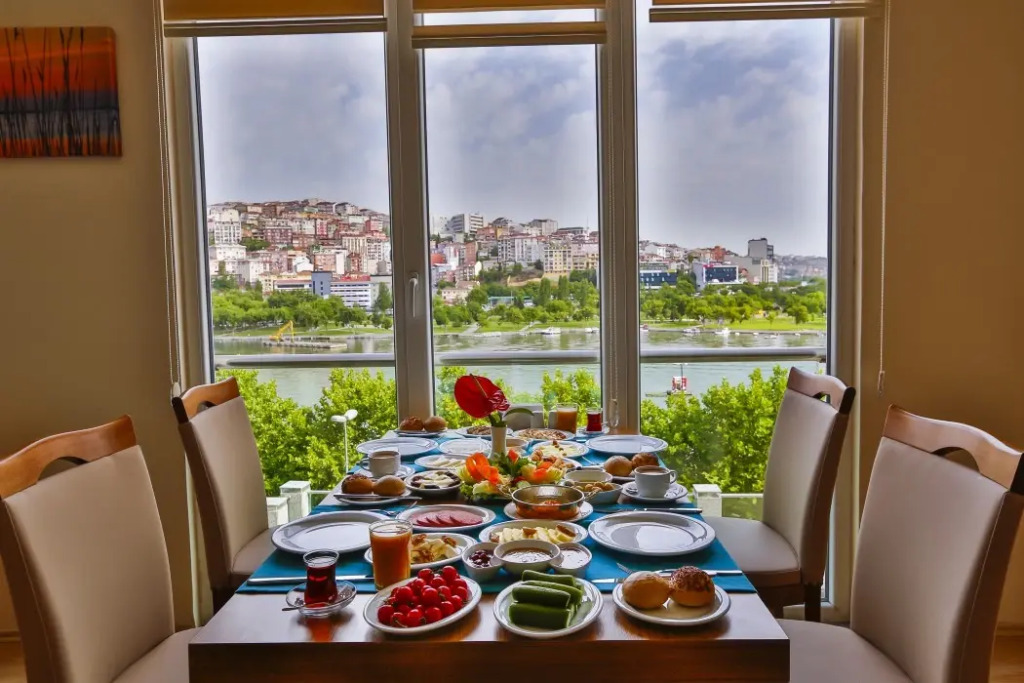 Manesol Suites Golden Horn