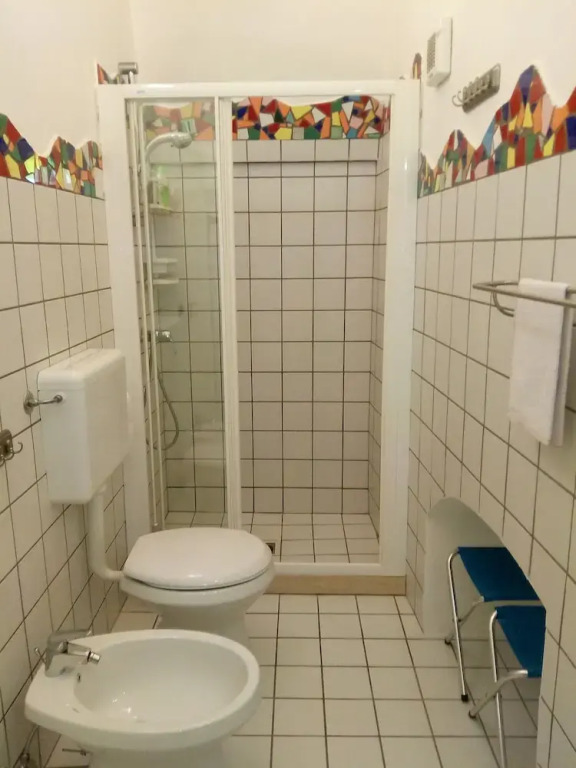Altrov'è