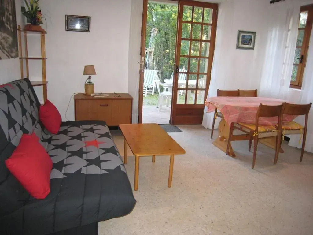 Appartement Cavalaire-sur-Mer, 3 pièces, 6 personnes - FR-1-100-183