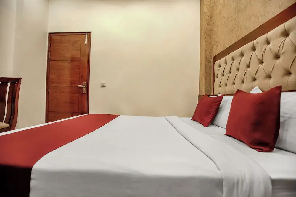 Hotel RK Residency Opposite ISBT Sector 43 Chandigarh