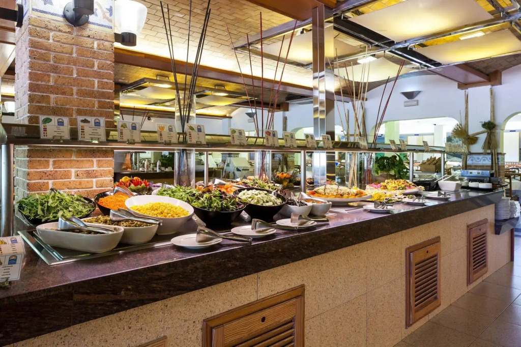 Invisa Hotel Club Cala Blanca