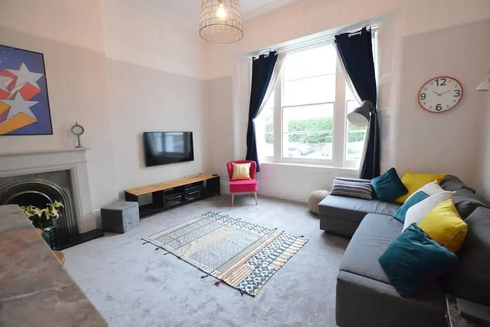 Boutique Torquay Apartment Sleeping Up To 6 People