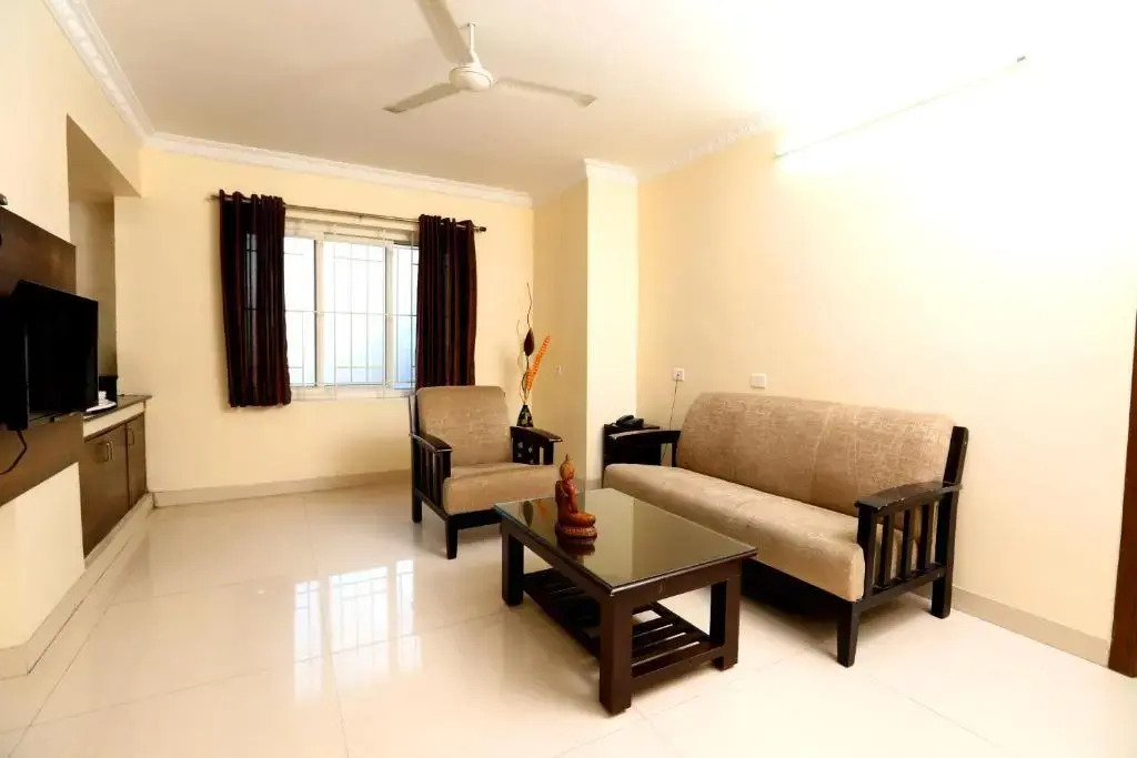 Chetinaad Courtyard Gandhipuram by Centre Park