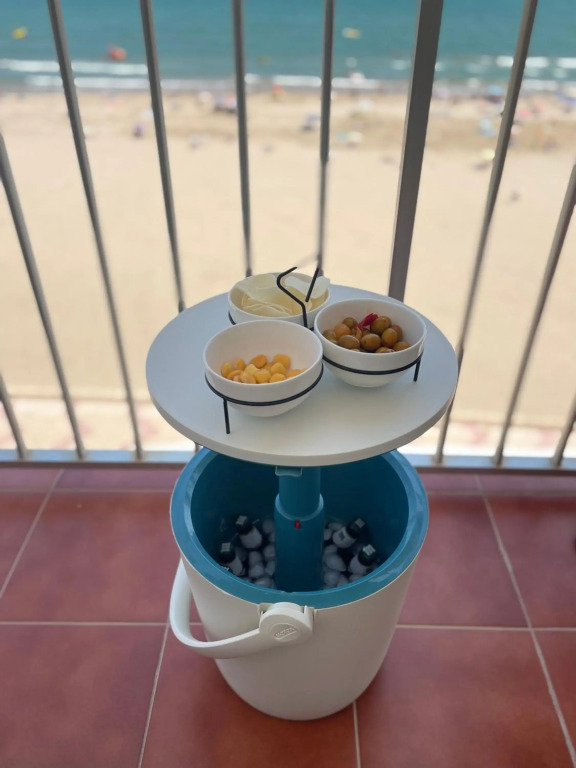Primera línea en Cullera con piscina. Inmejorables vistas