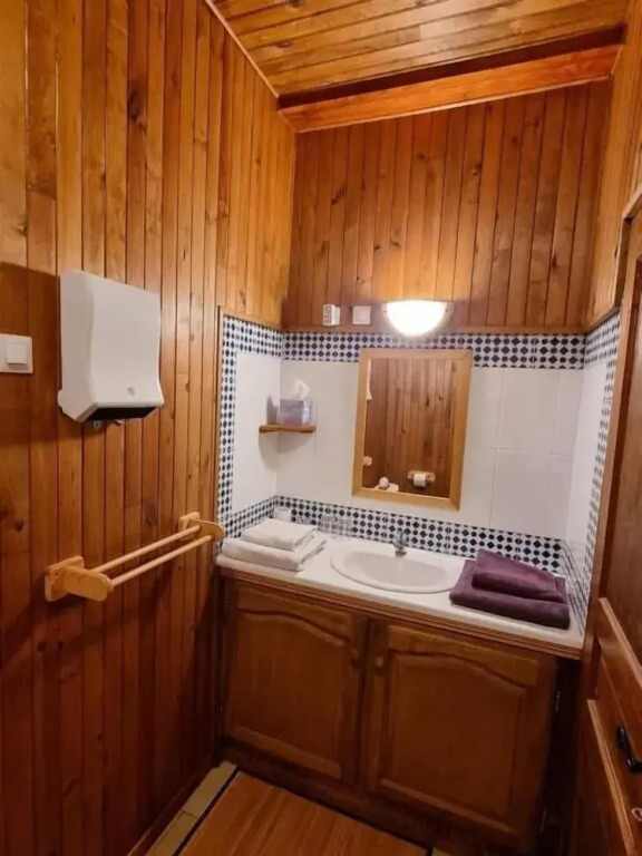 Chambres dHôtes avec cuisine au lac de la Raviège - Les Tables Aux Vaches