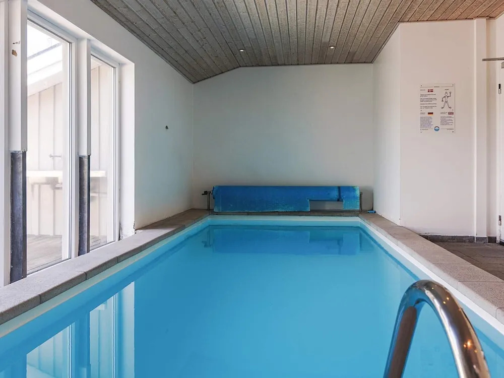 12 person holiday home in Rødby-By Traum
