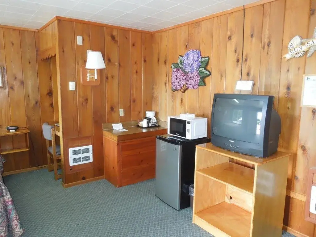 Park Motel and Cabins