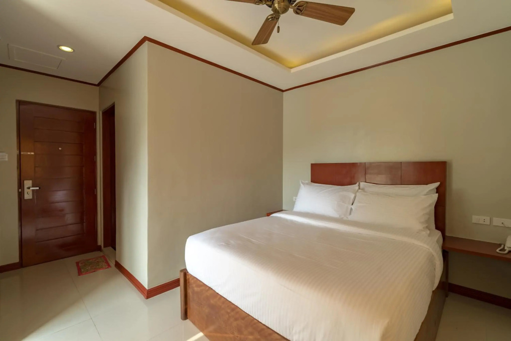 Coral Cliff Hotel