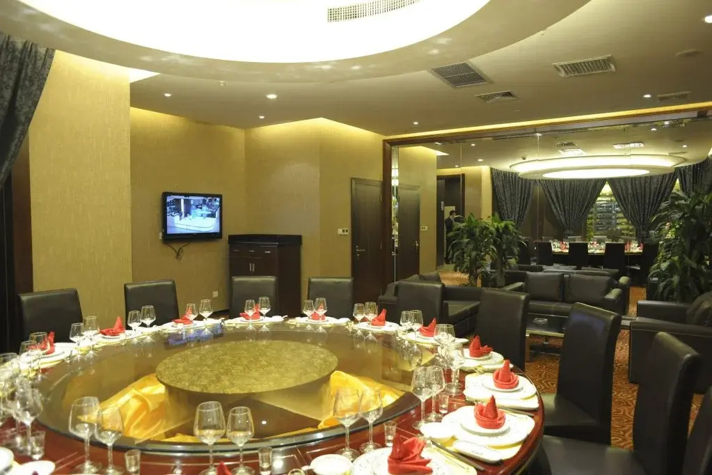 Junyi Dynasty Hotel