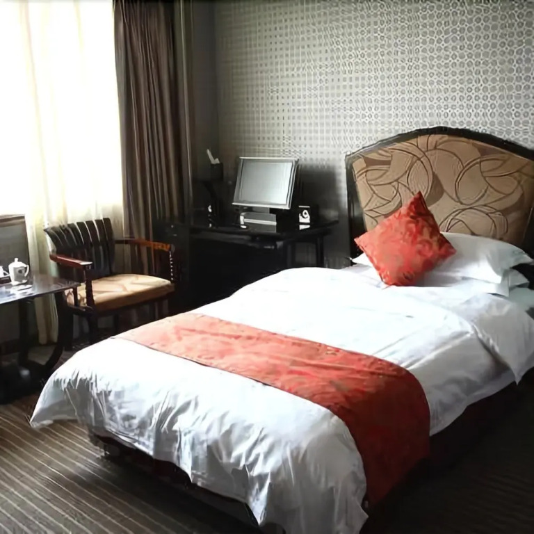 Triumphal Hotel