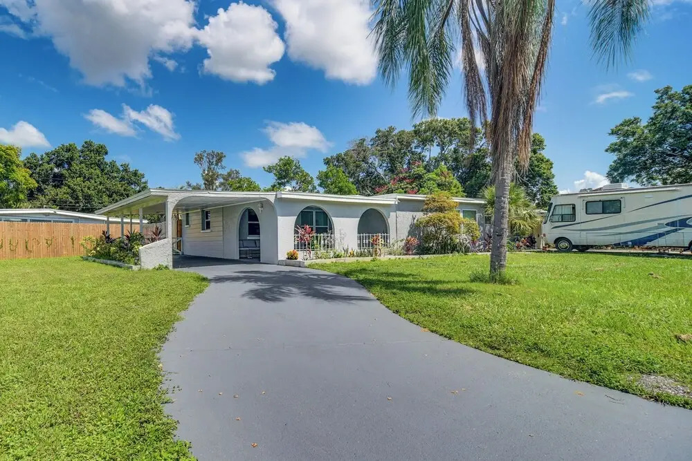 7 Mi to Beach: Updated Home w/ Pool in Seminole