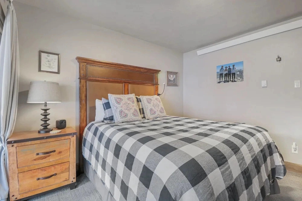 Vp-c112 Village Point 3 Bedroom Condo