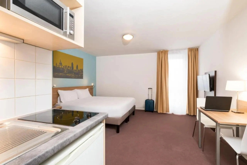 Rental Apartment Adagio Paris Clamart - Clamart 4 Persons - Pop 14612