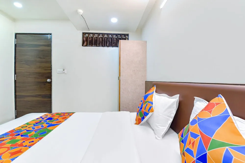 Hotel Crystal By OYO Rooms