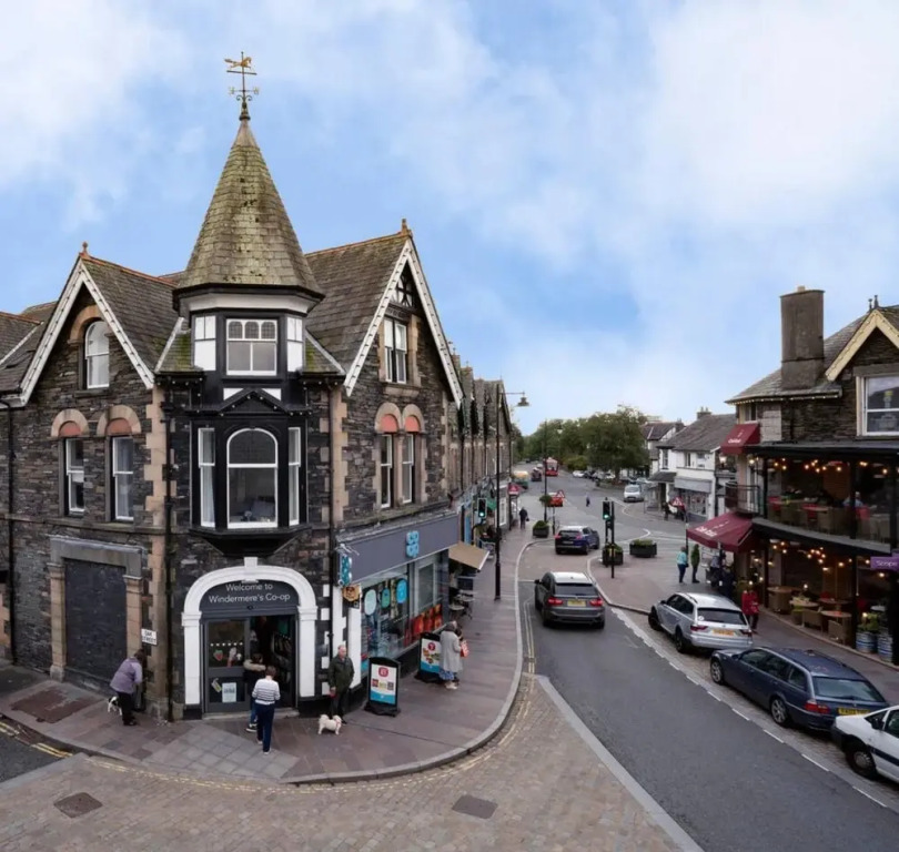 3 Bedroom - 2BR - Apartment - Central Windermere