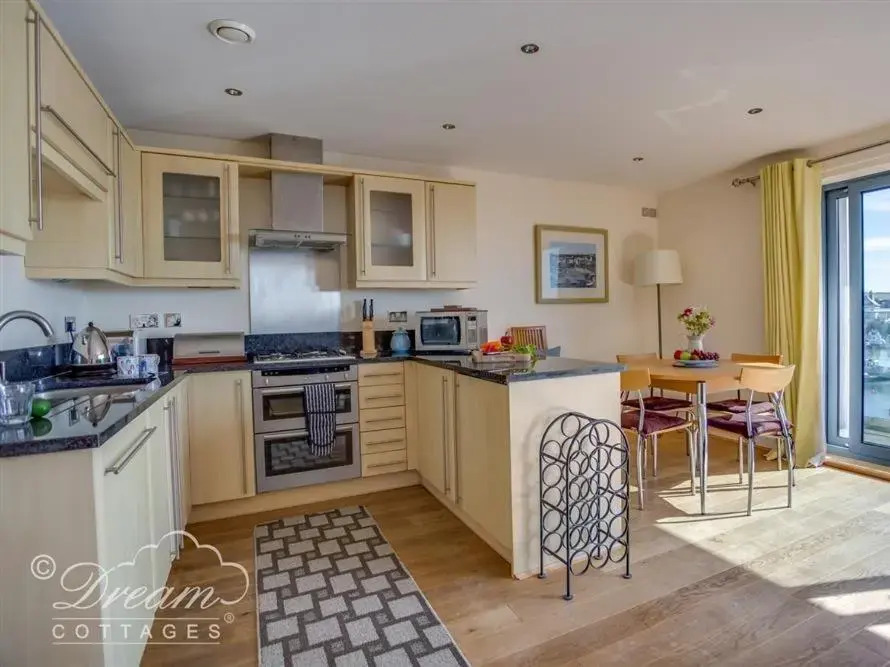 Harbour View Apartment