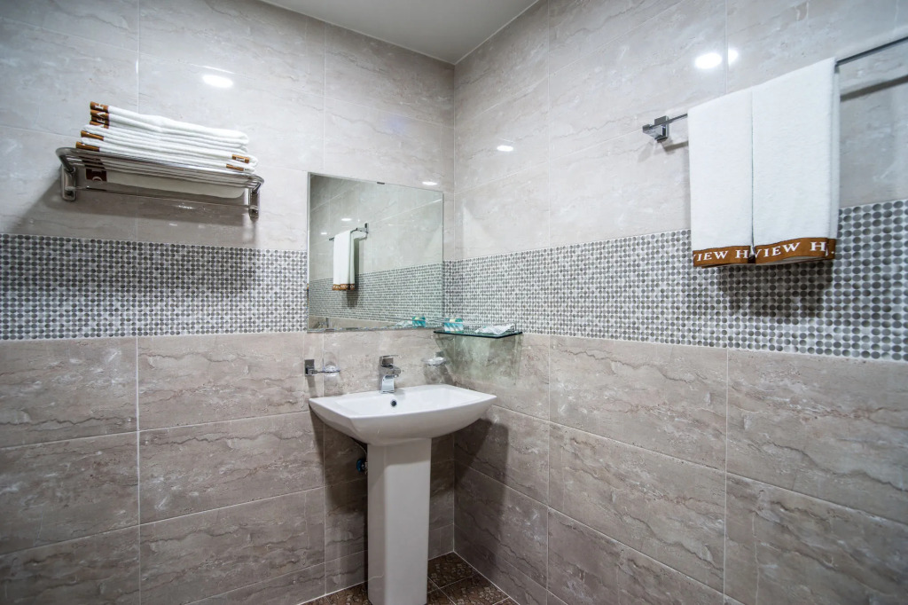 J View Hotel