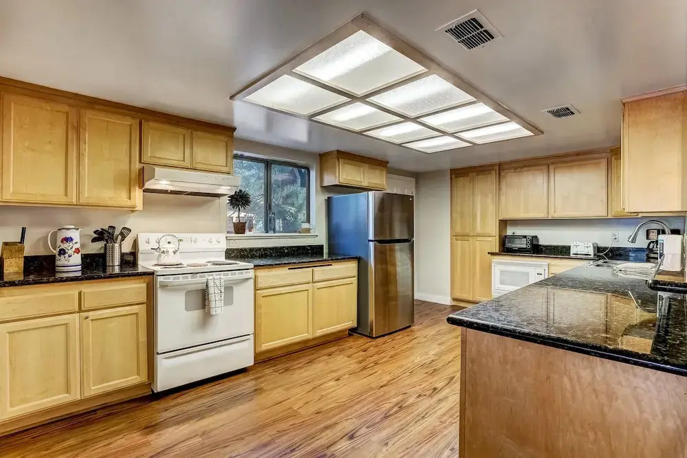 Paloma Place  Hot Tub | Game Room | Pool Table