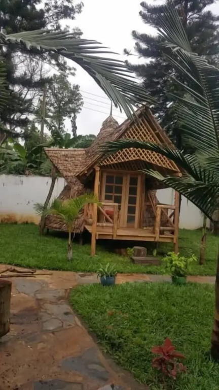 Ngorongoro economy Lodge
