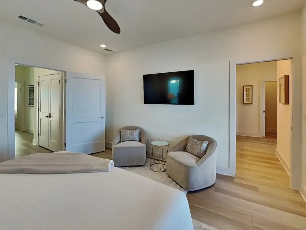 Yacht Harbor House by Southern Vacation Rentals