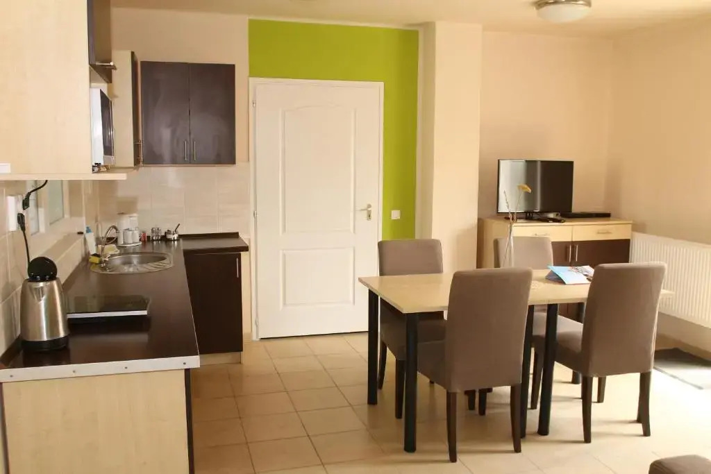 Írisz Apartmanház