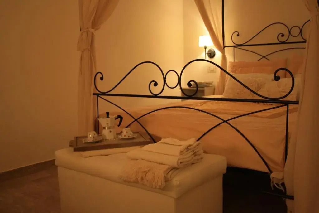 A&I Holiday House