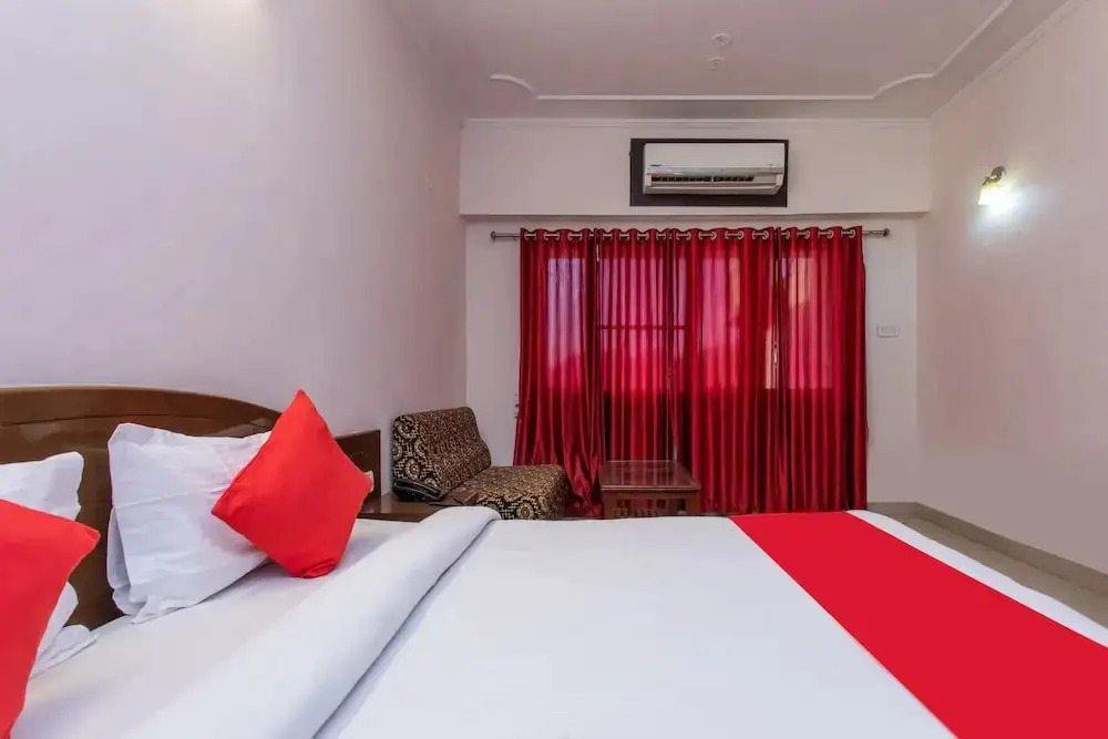 Vikramaditya Hotel by OYO Rooms